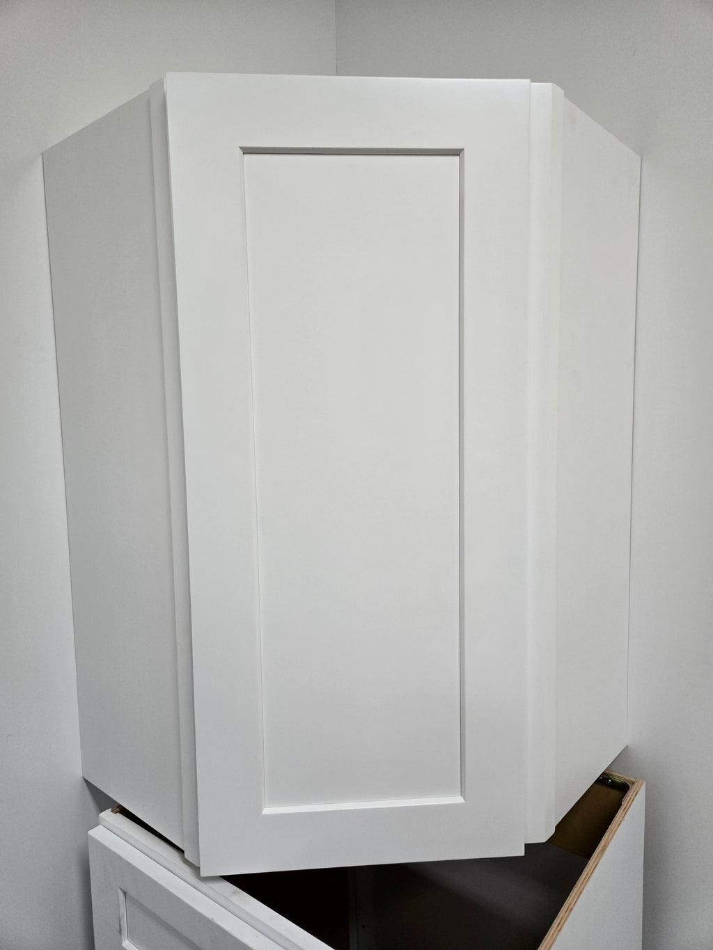 Shaker Style Diagnal Wall Cabinet different color for options