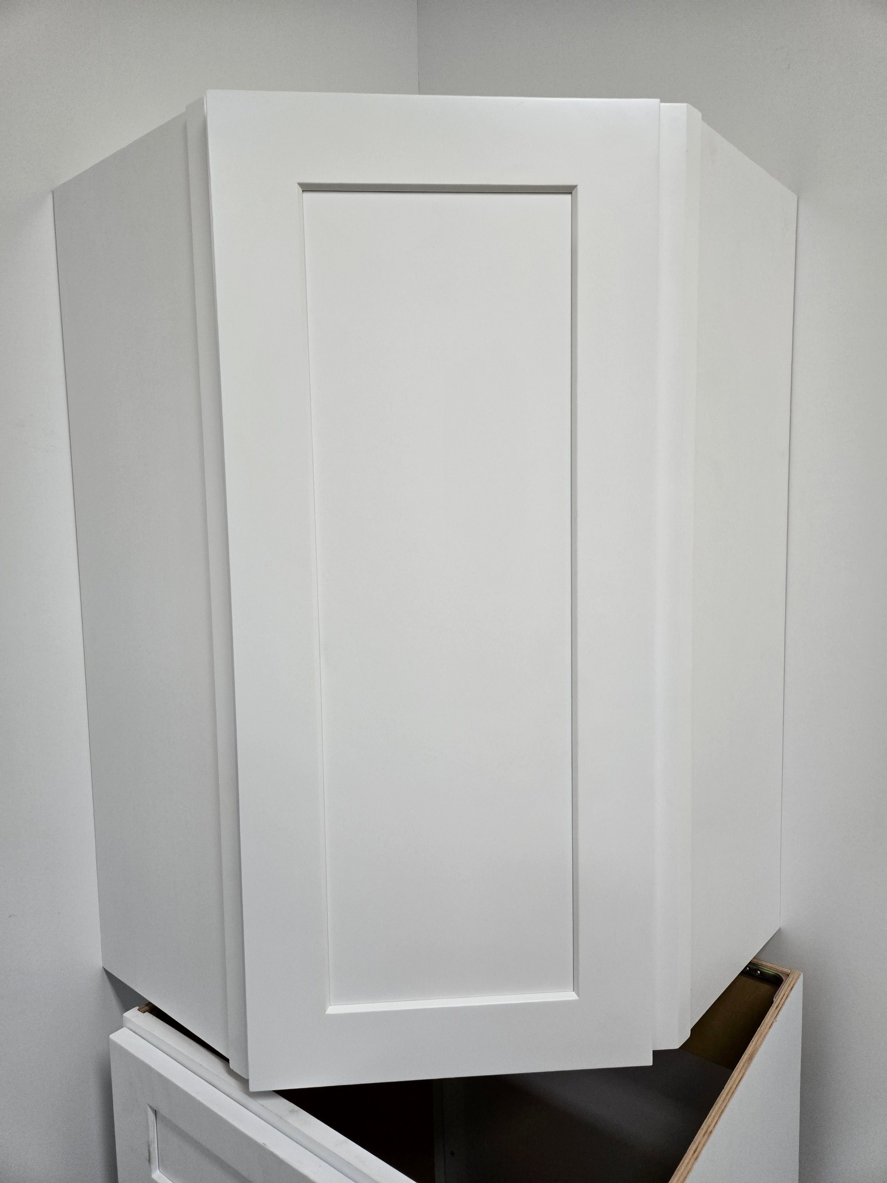 Shaker Style Diagnal Wall Cabinet different color for options
